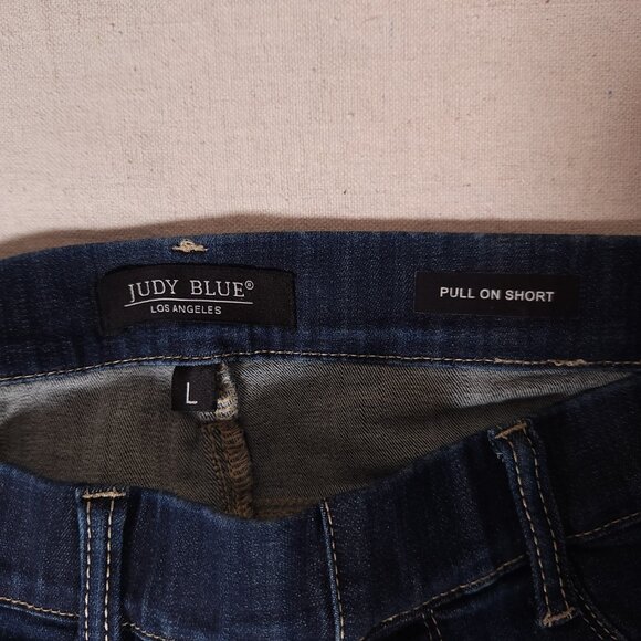 Judy Blue Denim Pull On Shorts Womens Size Large Cuffed Short Pants Jeans - Picture 3 of 12